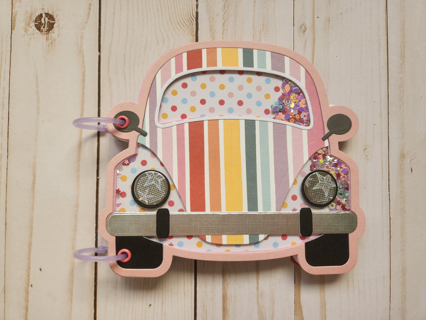 Libreta forma coche arco iris